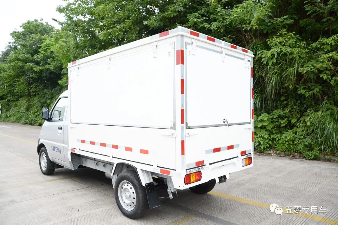 五菱翼開啟售貨車——地?cái)偨?jīng)濟(jì)的正規(guī)主力軍！