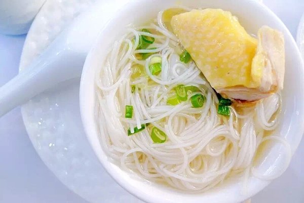 簡(jiǎn)單實(shí)用的手機(jī)攝影小技巧
